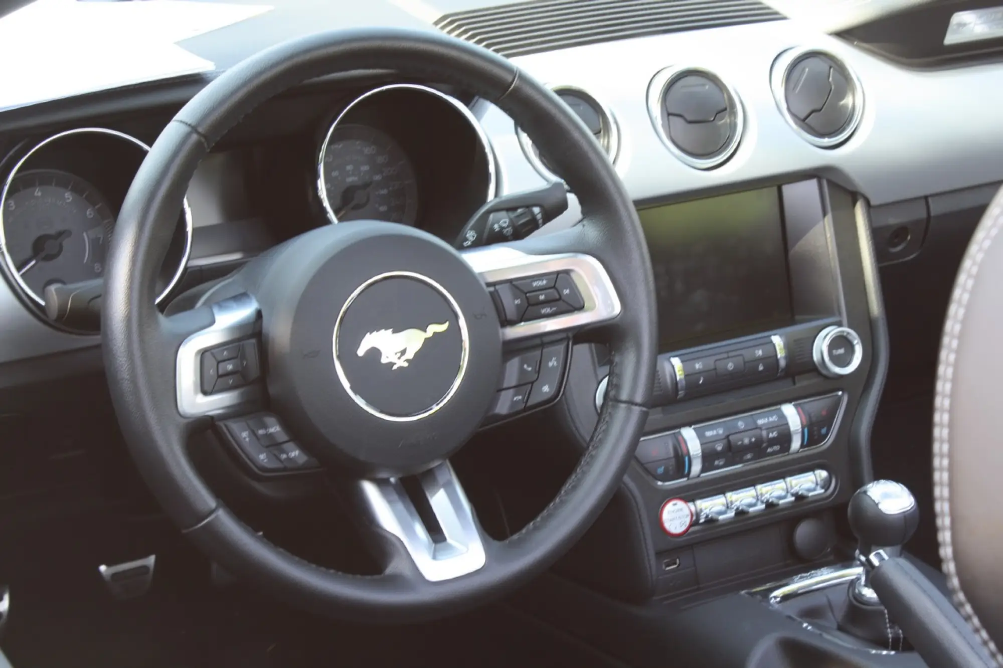 Ford Mustang - Primo Contatto - 118