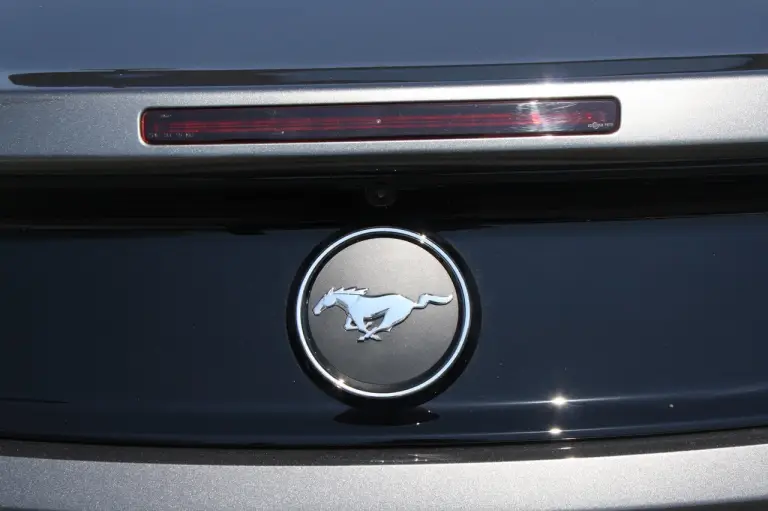 Ford Mustang - Primo Contatto - 11