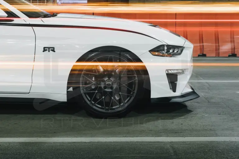 Ford Mustang RTR 2018 - 6