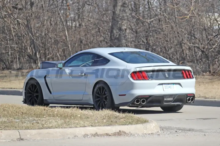 Ford Mustang Shelby GT350 - Foto Spia 07-04-2022 - 3
