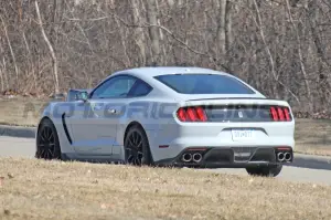 Ford Mustang Shelby GT350 - Foto Spia 07-04-2022 - 13