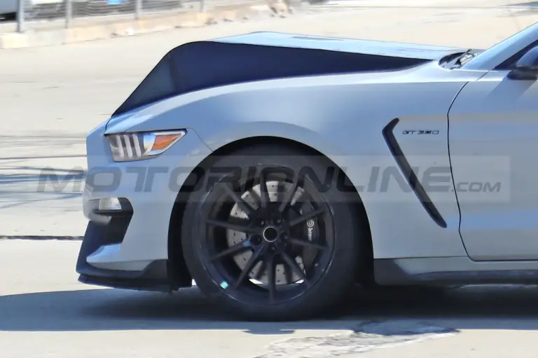 Ford Mustang Shelby GT350 - Foto Spia 07-04-2022 - 6