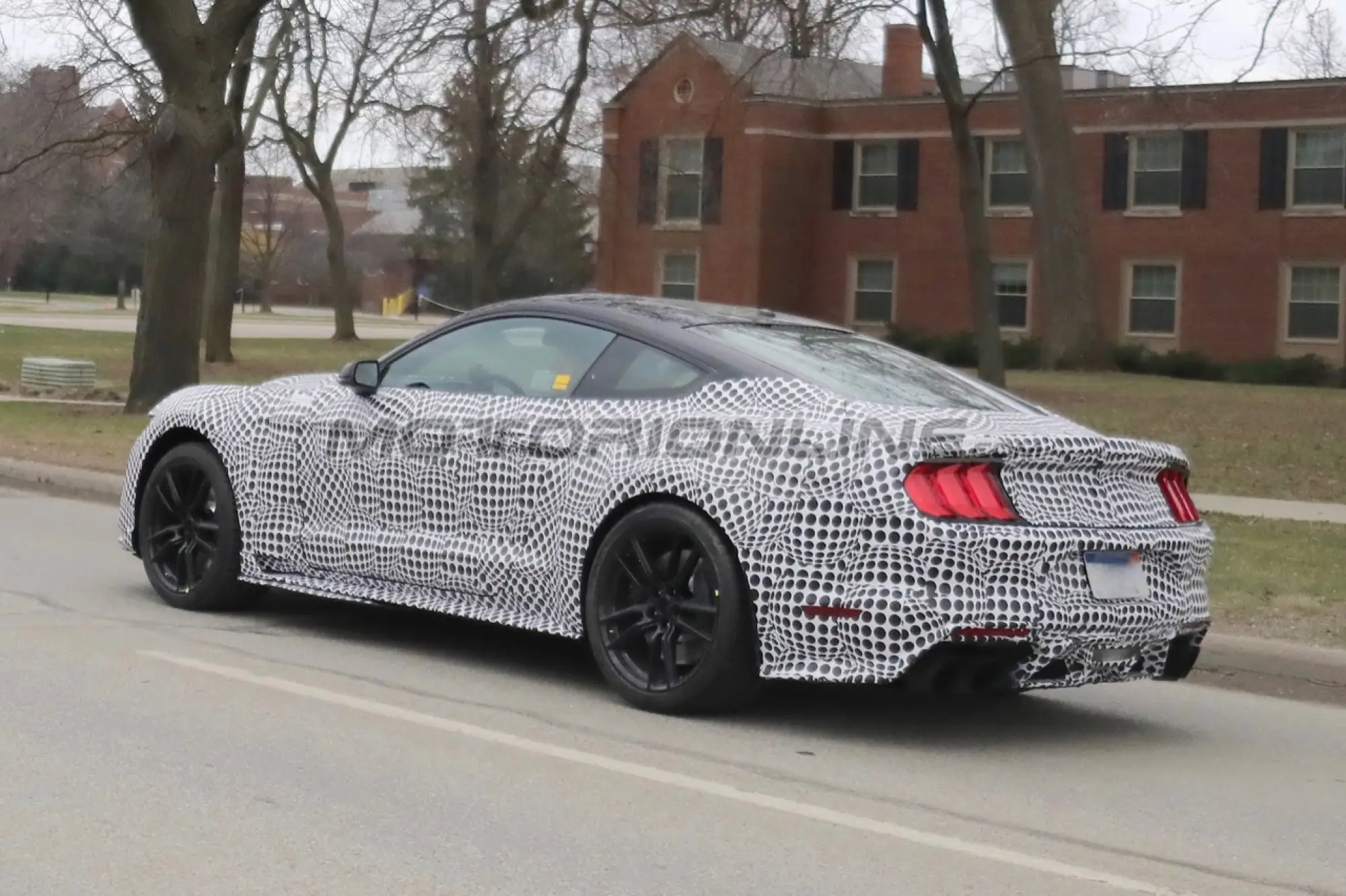 Ford Mustang Shelby GT500 - Foto spia 14-5-2018 - 15
