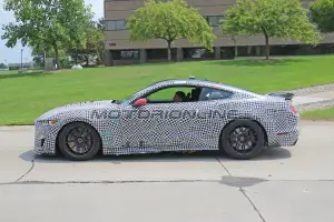 Ford Mustang Shelby GT500 foto spia 23 agosto 2018 - 6
