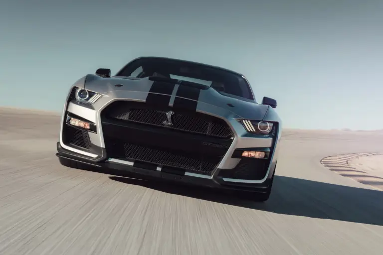Ford Mustang Shelby GT500  - 50
