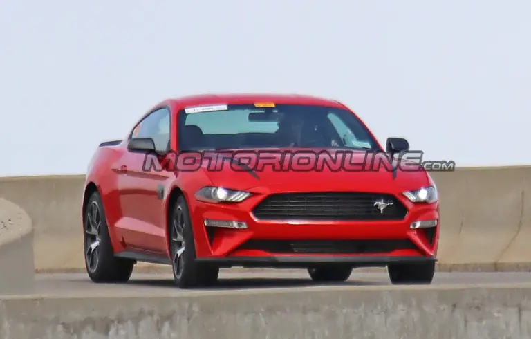 Ford Mustang SVO - Foto spia 09-04-2019 - 3