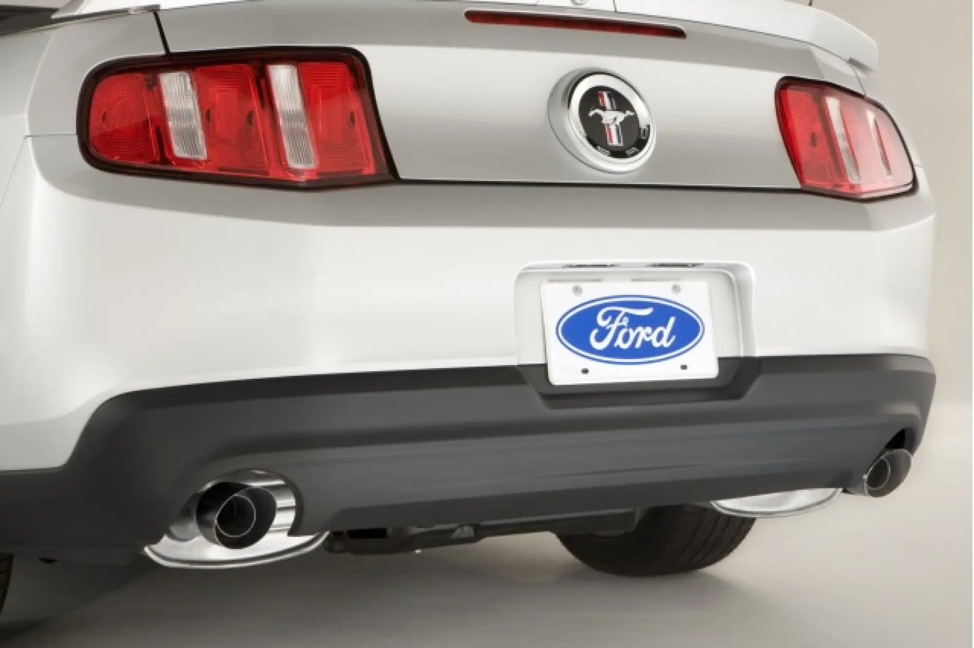 Ford Mustang V6 2011 - 3