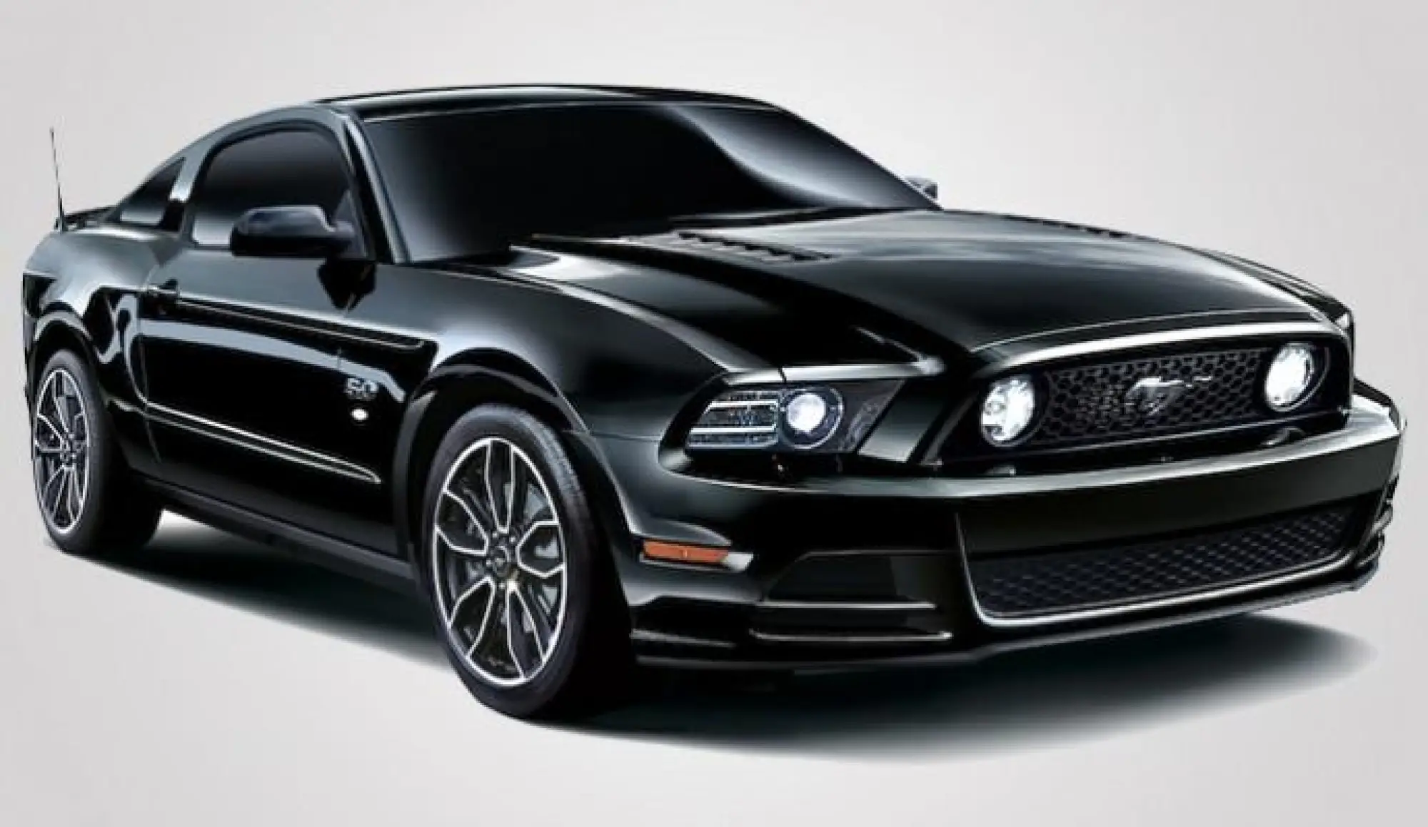 Ford Mustang V8 GT Coupe The Black - 5