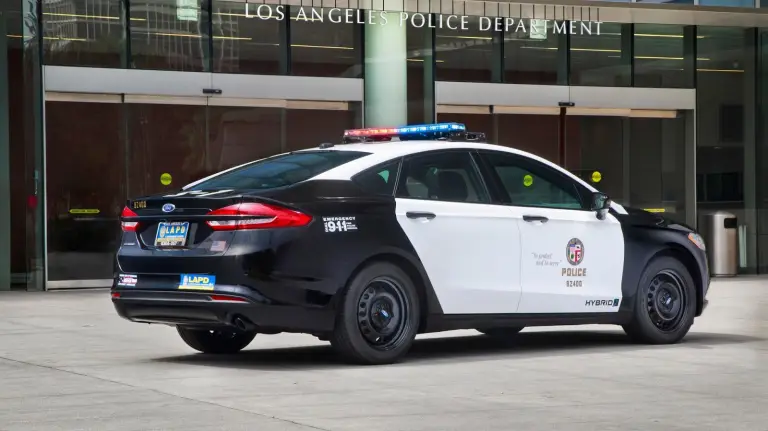 Ford Police Responder Hybrid Sedan - 2