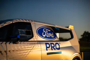 Ford Pro Electric SuperVan - Foto - 52