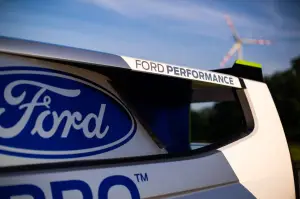 Ford Pro Electric SuperVan - Foto