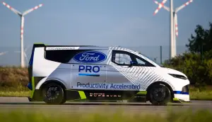 Ford Pro Electric SuperVan - Foto - 42