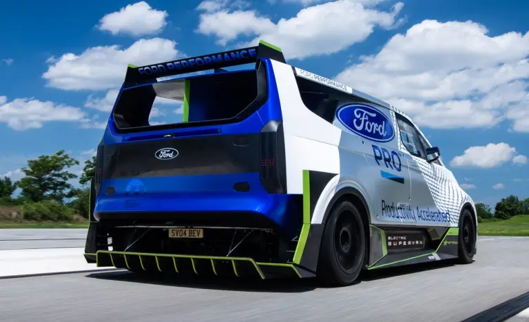 Ford Pro Electric SuperVan - Foto - 35