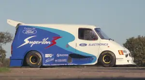 Ford Pro Electric SuperVan - Foto