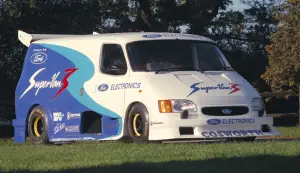 Ford Pro Electric SuperVan - Foto