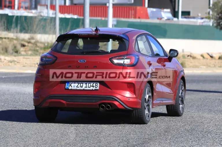 Ford Puma ST - Foto spia 20-2020 - 19