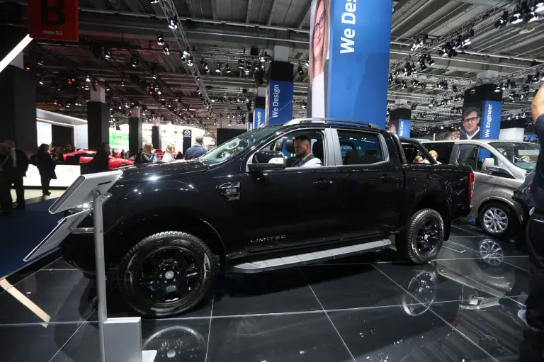 Ford Ranger Black Edition - Salone di Francoforte 2017 - 5