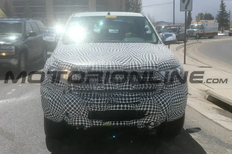 Ford Ranger MY 2019 - Foto spia 04-05-2017 - 3