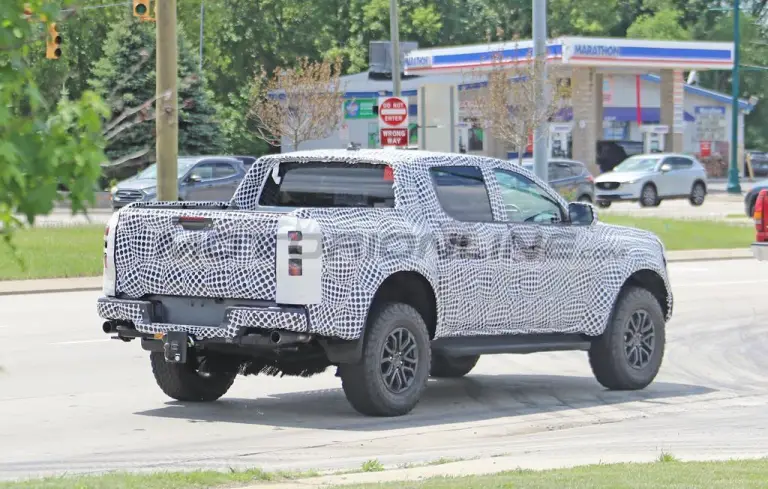 Ford Ranger Raptor 2023 - Foto spia 02-07-2021 - 7