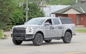 Ford Ranger Raptor LHD 2023 - Foto spia 22-07-2021 - 2