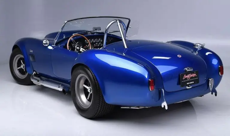 Ford Shelby Cobra - 3