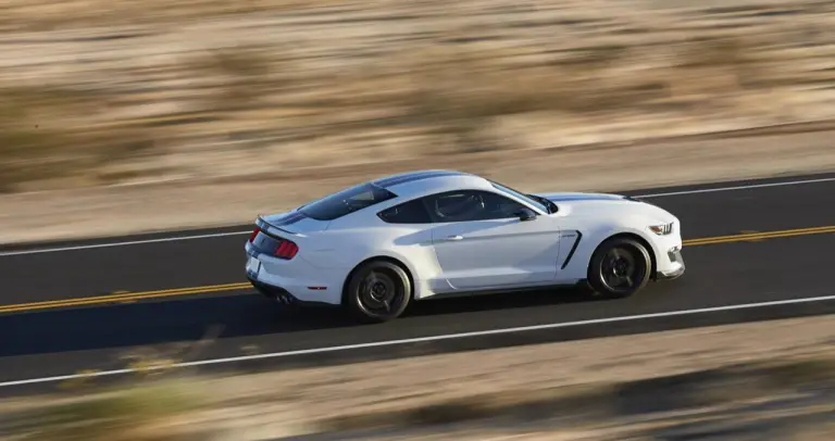 Ford Shelby GT350 Mustang MY 2016 - 15