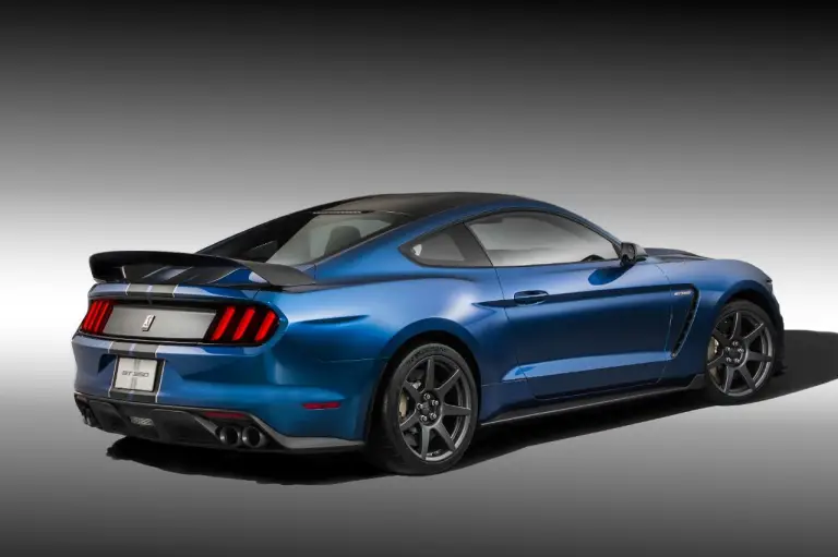 Ford Shelby GT350R Mustang Detroit 2015 - 10