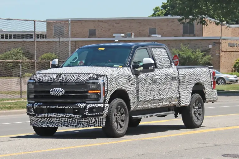 Ford Super Duty 2023 - Foto Spia 24-06-2022 - 17