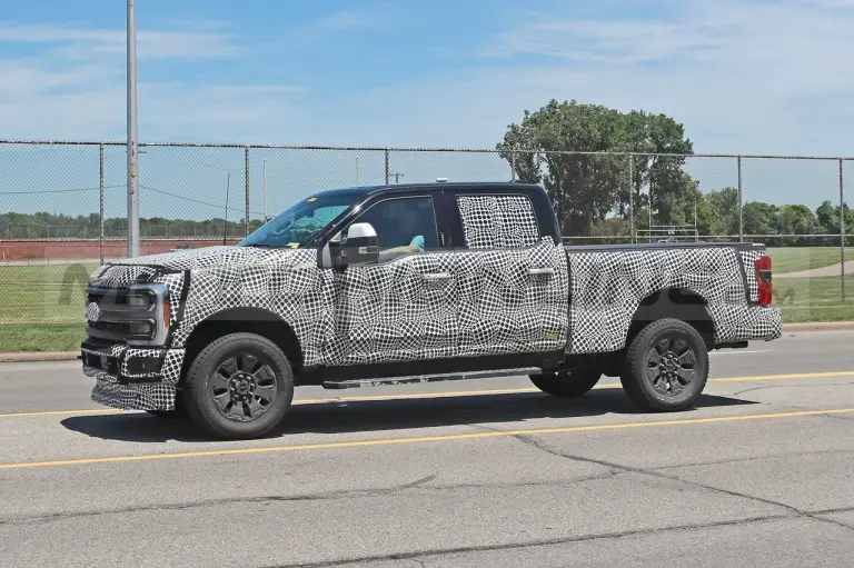 Ford Super Duty 2023 - Foto Spia 24-06-2022 - 8
