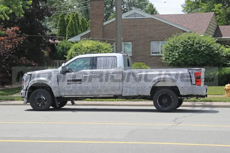 Ford Super Duty King Ranch 2023 - Foto Spia 14-07-2022 - 3