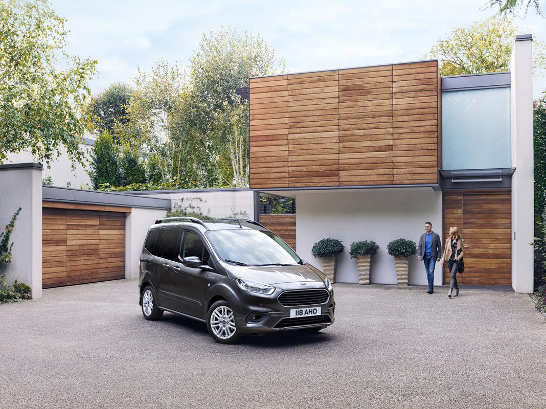 Ford Tourneo Connect e Tourneo Courier MY 2018