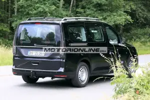 Ford Tourneo  Connect - Foto spia 7-7-2021 - 7