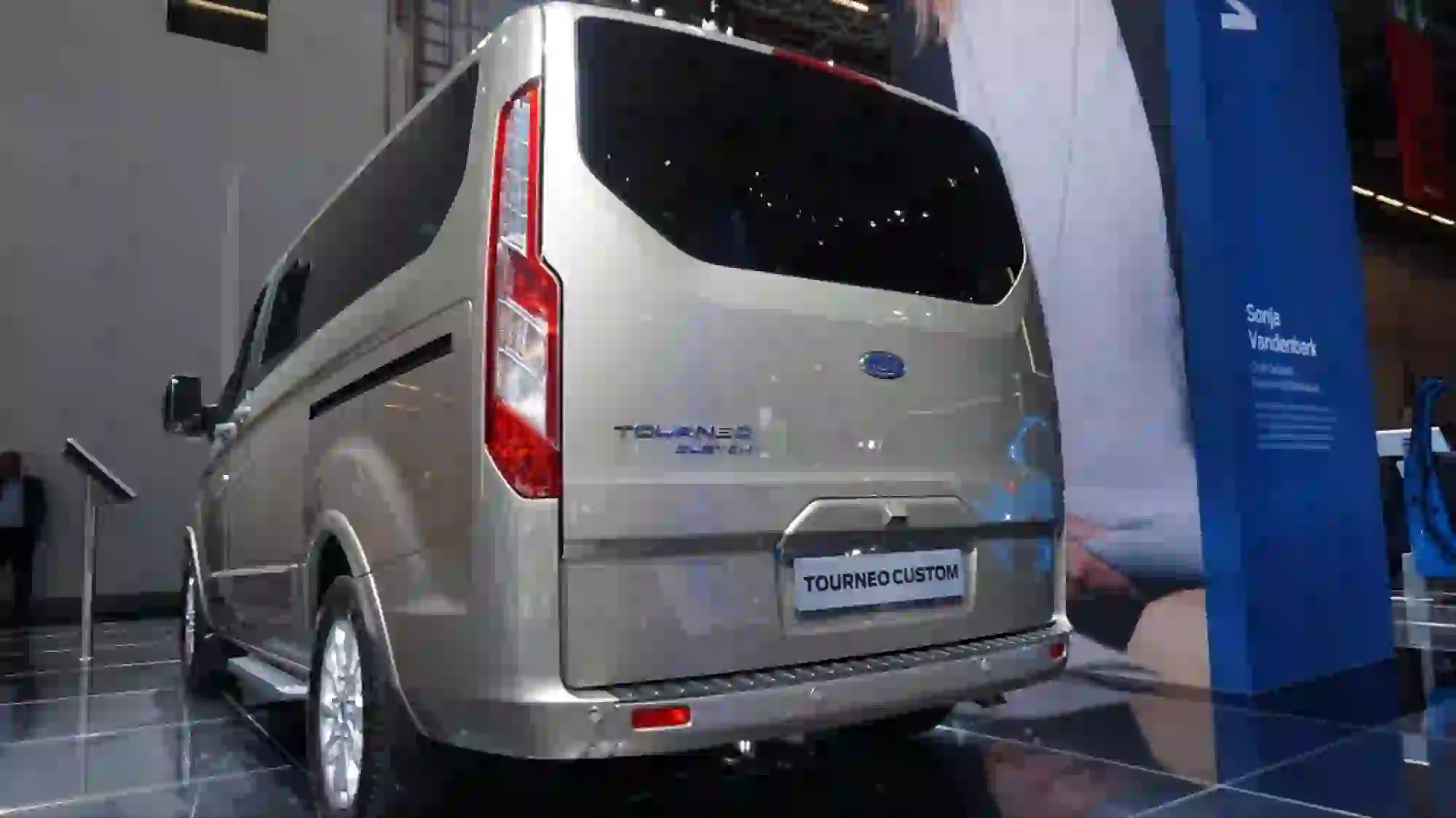 Ford Tourneo Custom - Salone di Francoforte 2017 - 2