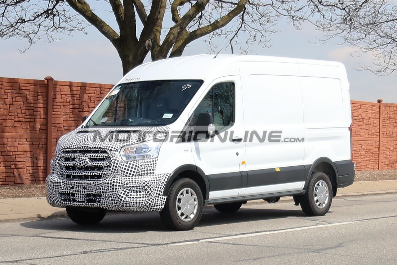 Ford Transit 2019 - Foto spia 30-4-2018