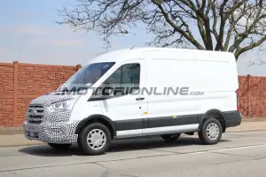 Ford Transit 2019 - Foto spia 30-4-2018