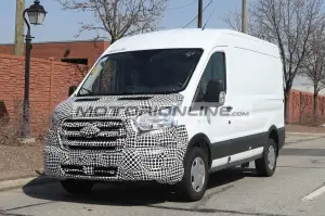 Ford Transit 2019 - Foto spia 30-4-2018