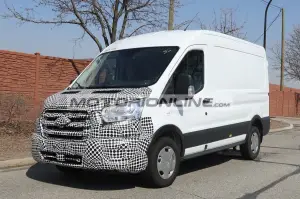 Ford Transit 2019 - Foto spia 30-4-2018 - 6