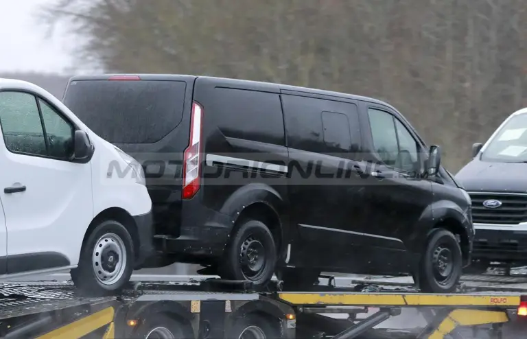 Ford Transit 2021 - Foto spia 26-01-2021 - 6