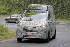 Ford Transit Custom - Foto Spia 17-05-2022