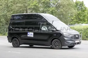 Ford Transit Custom - Foto Spia 27-08-2022