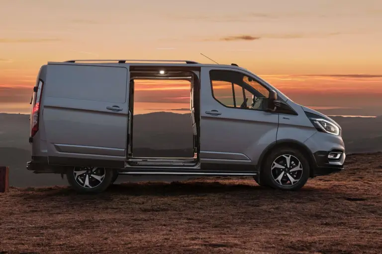 Ford Transit e Tourneo Trail e Active - 14