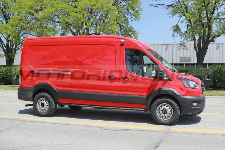 Ford Transit Trail USA - Foto spia 27-05-2022 - 8