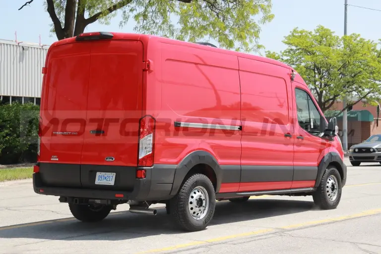 Ford Transit Trail USA - Foto spia 27-05-2022 - 11
