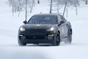Foto Porsche Mission E foto spia 2 febbraio 2017