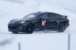 Foto Porsche Mission E foto spia 2 febbraio 2017