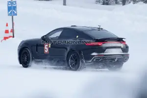 Foto Porsche Mission E foto spia 2 febbraio 2017