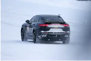 Foto Porsche Mission E foto spia 2 febbraio 2017