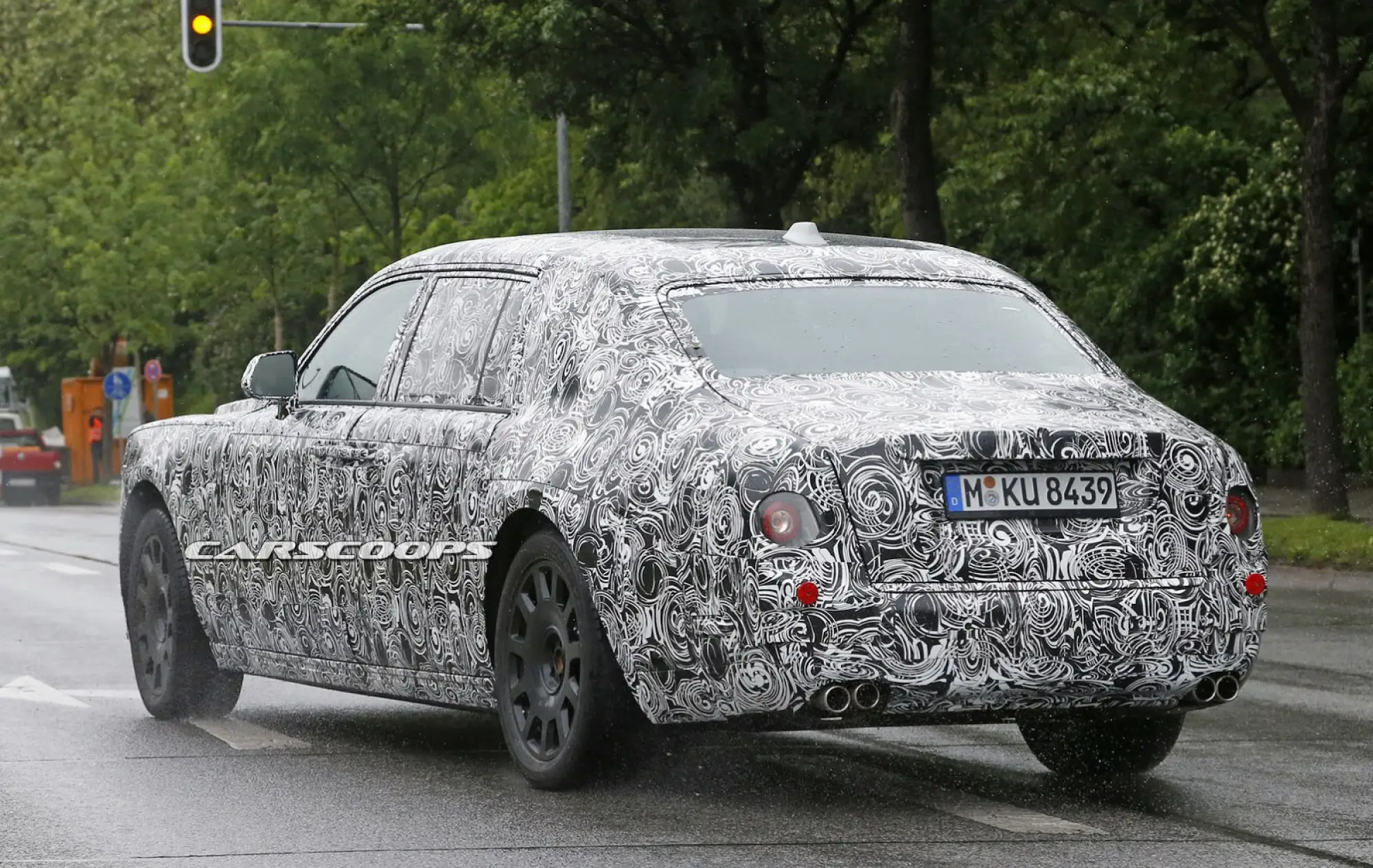 Rolls Royce Phantom 2018 - 6