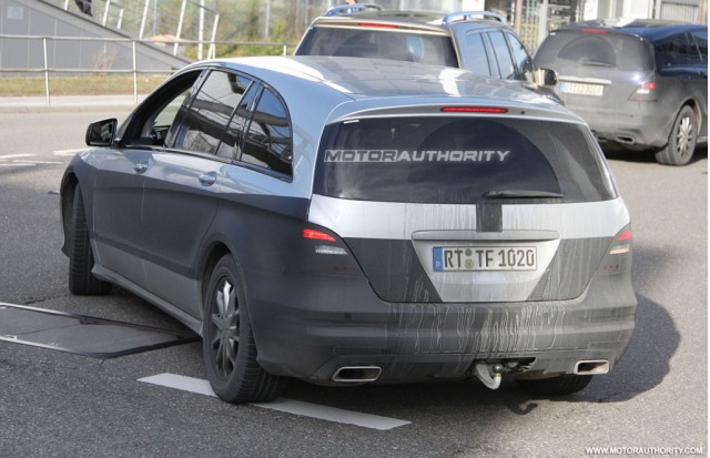 Foto spia del facelift 2010 della Mercedes Classe R