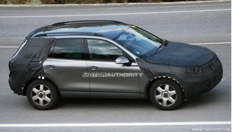 Foto spia della VW Touareg 2011 - 5